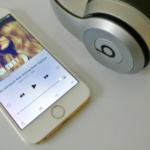 e iPhonel(f)(hu)BeatsҲ^